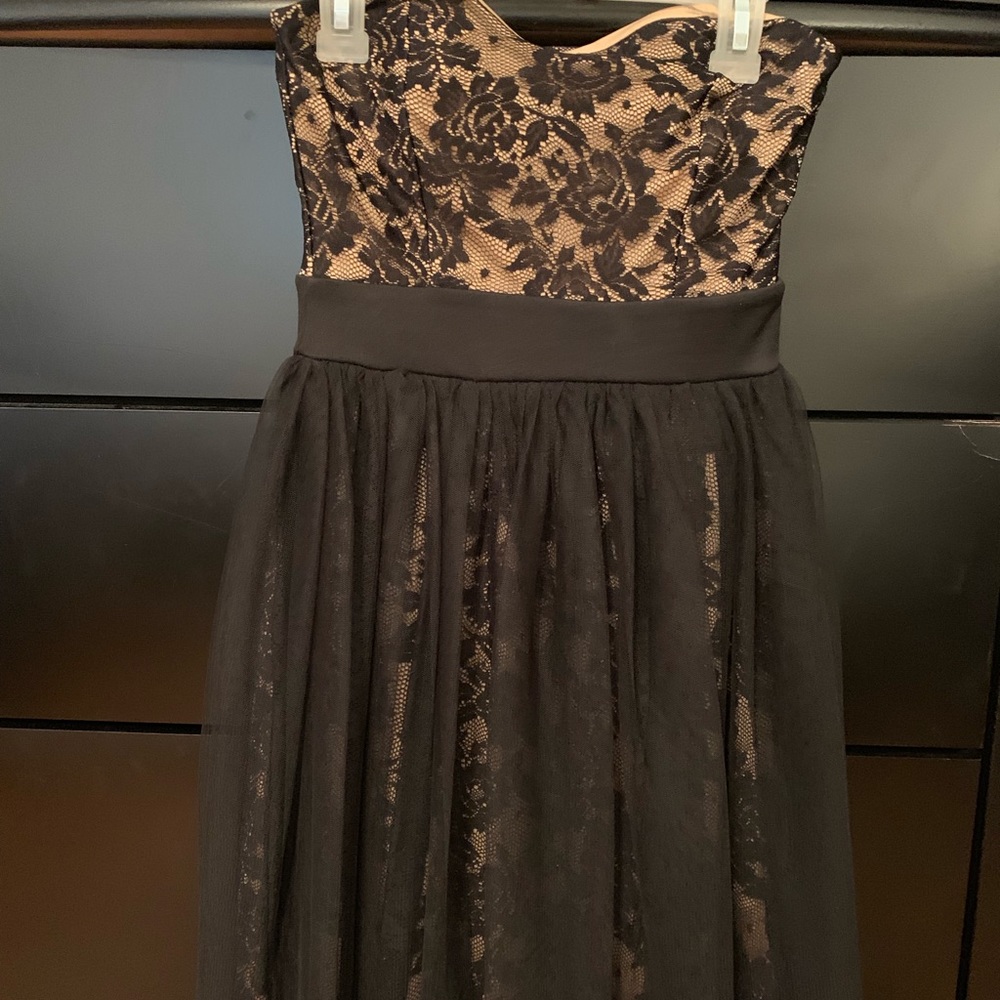 Lace strapless dress